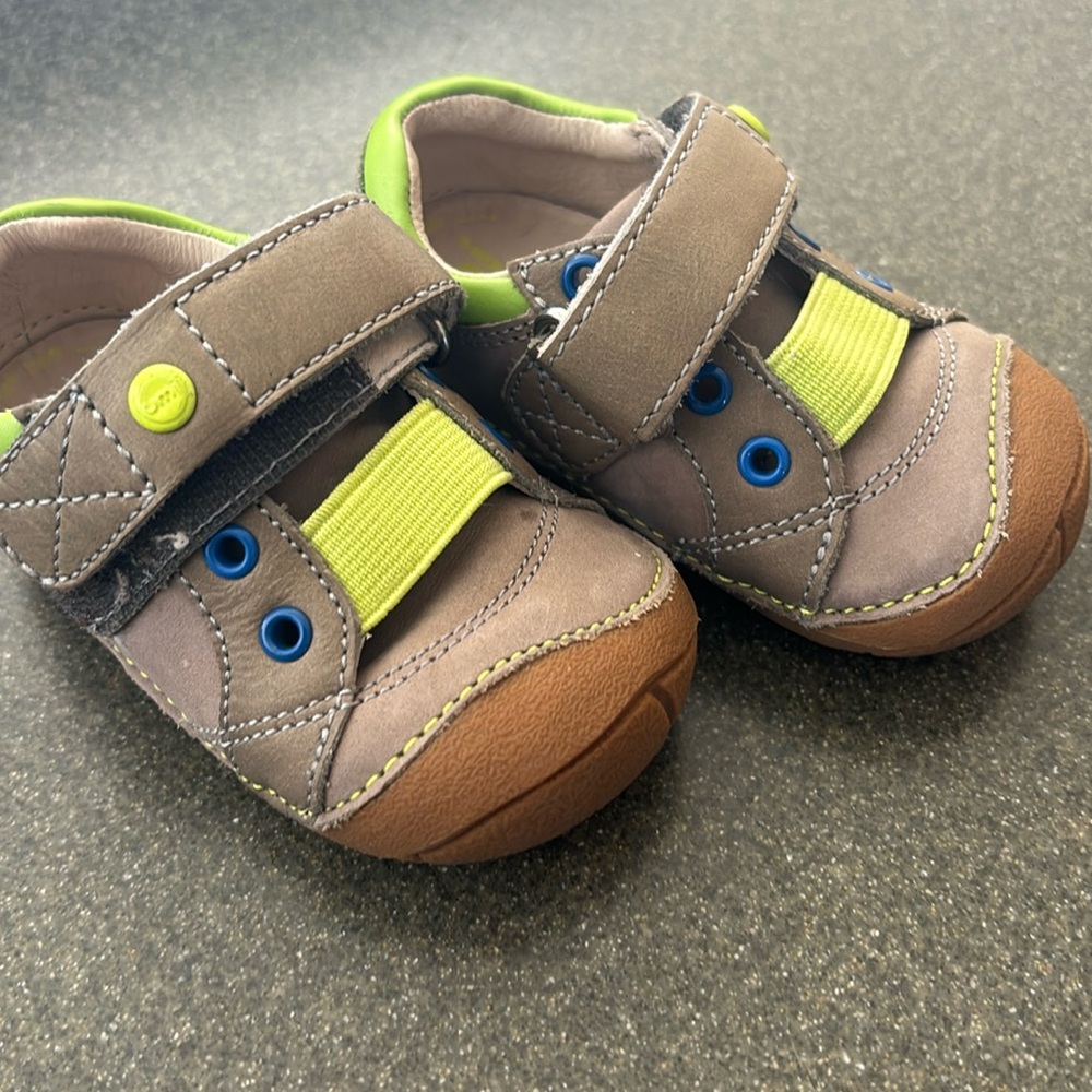 Umi baby shoes size 2.5